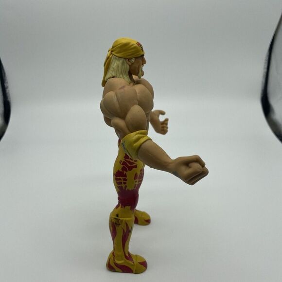 WWE Hulk Hogan Jakks Pacific Flex'ems Wrestling Figure 2002 WWF Bendable Rubber - Picture 4 of 5